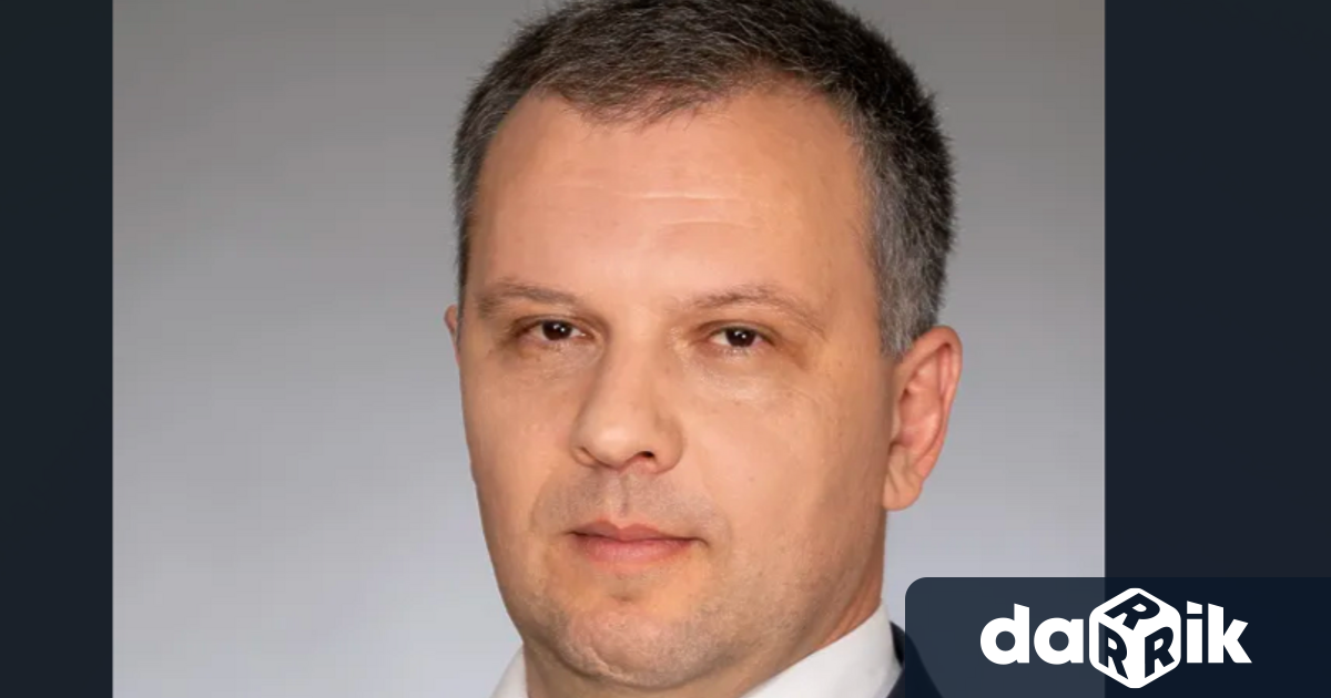 Николай Найденов е юрист беше зам министър на труда и социалната