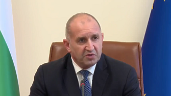 Радев на първото заседание на новия МС: Предстоят ни неотложни действия 