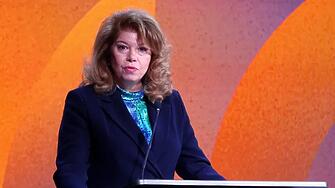 Илияна Йотова ще е в Баку за участие в Световния градски форум