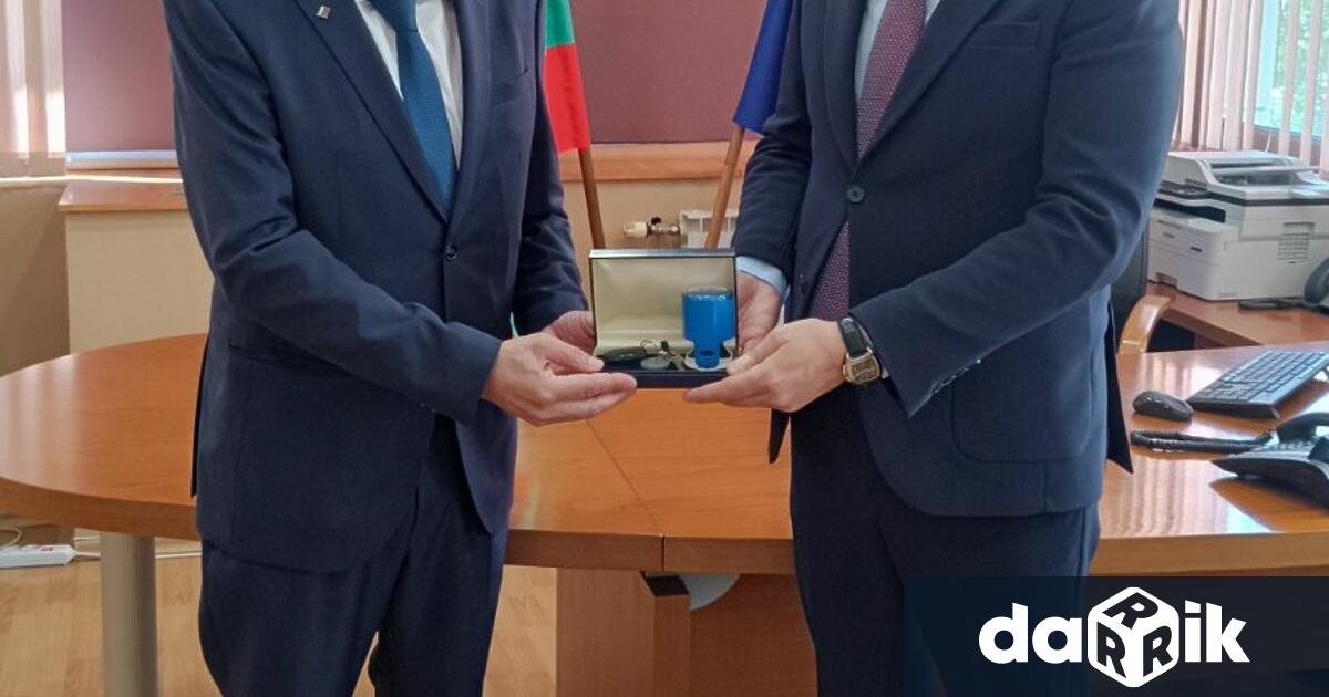Новият областен управител на Пловдив Георги Янев официално пое поста