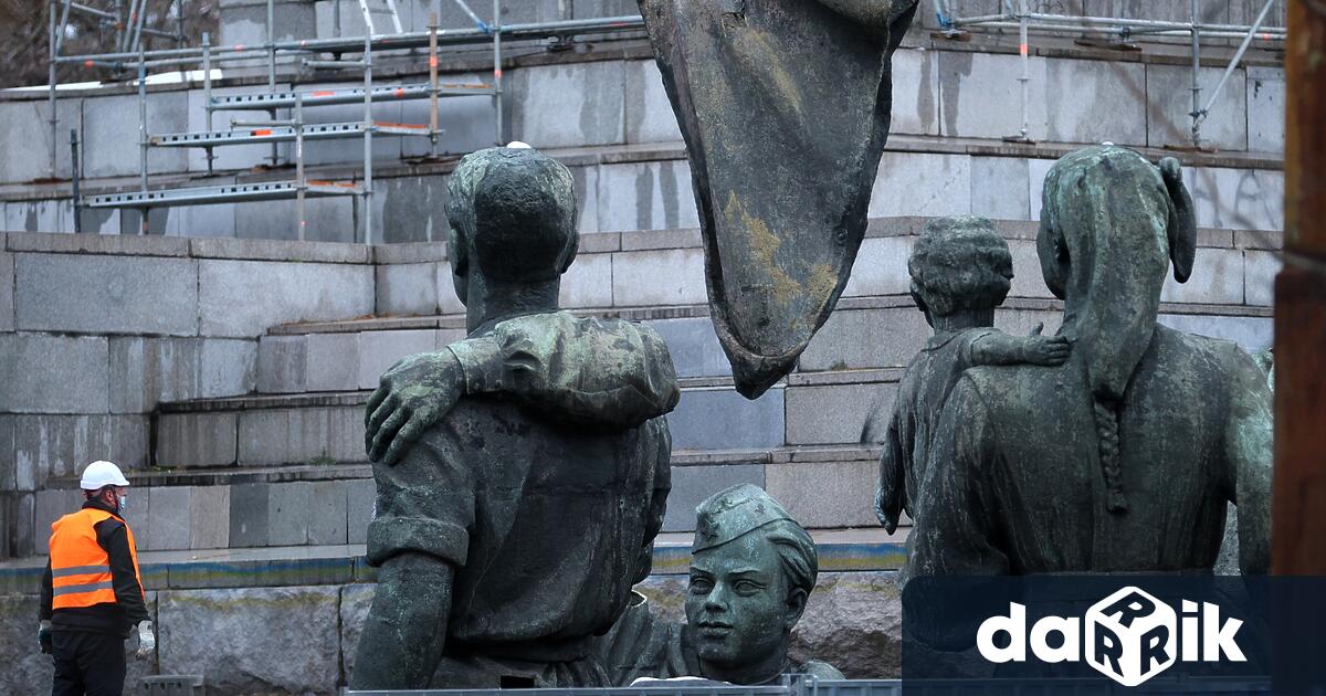 Столичният общински съвет реши да поиска от държавата съветския паметник