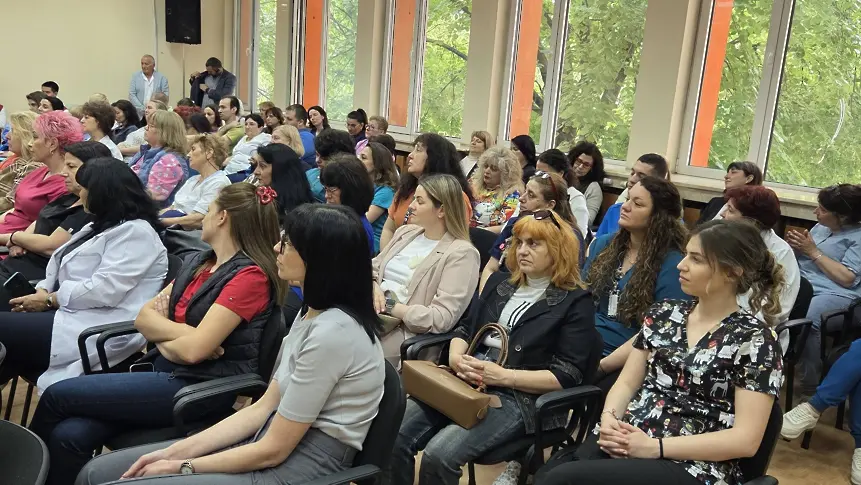 УМБАЛ „Д-р Георги Странски“ – Плевен отбеляза Международния ден на сестринството/СНИМКИ/