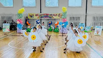 „Децата на Враца празнуват“  на 19 май на 3 открити сцени в града