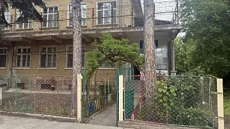 Взривът до детска градина: Започнаха разследване, извършват претърсвания и изземвания 