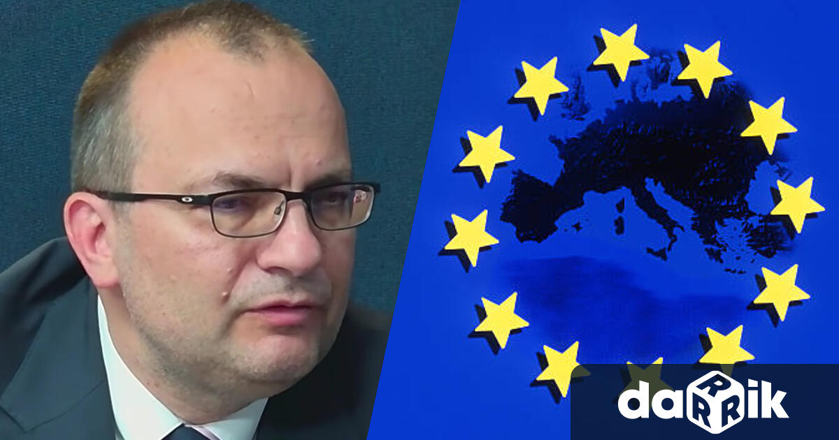 Народният представител от Демократична България Мартин Димитров бе специален гост