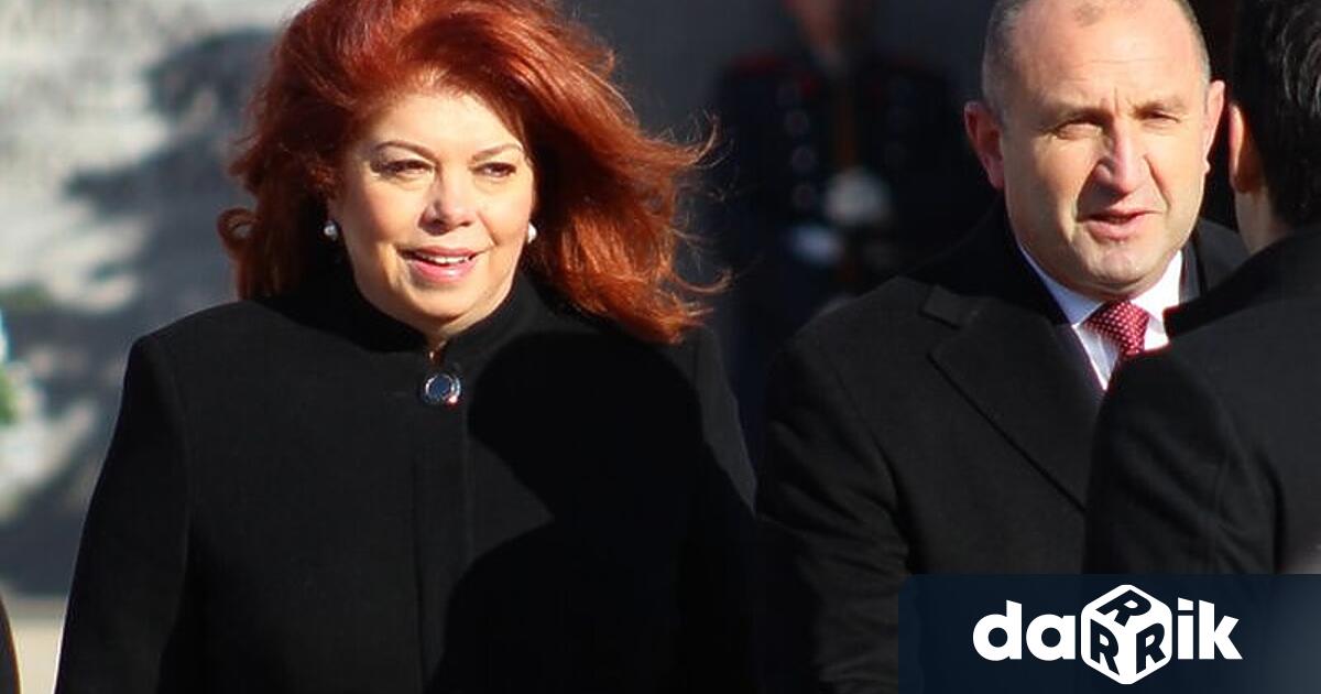 Президентът на страната Илияна Йотова и премиера Румен Радев се
