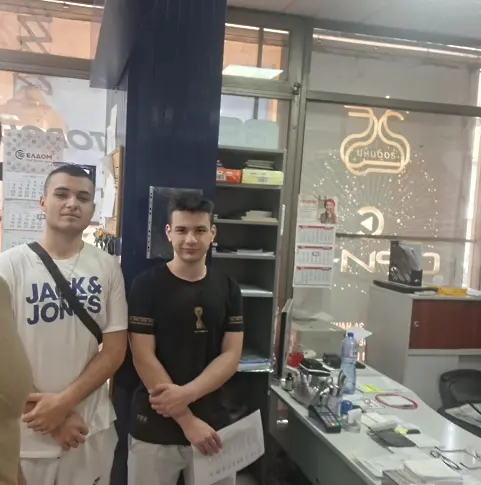 Ученици от ДФСГ „Интелект“ придобиха ценен професионален опит в реална бизнес среда