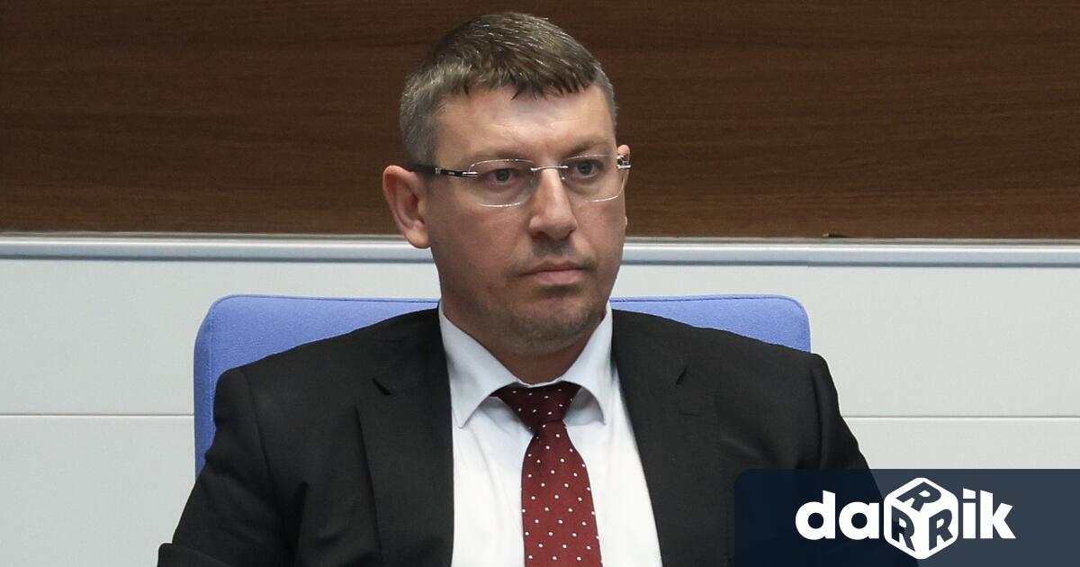 Министерският съвет прие решение с което освобождава предсрочно Деньо Денев