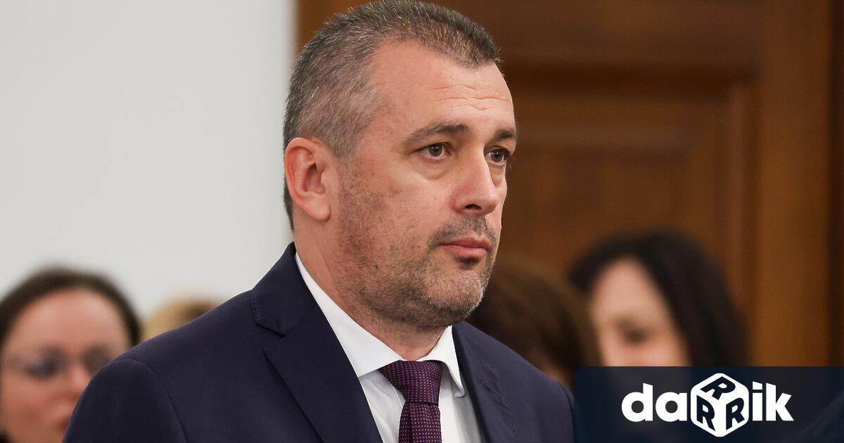 Министърът на транспорта и съобщенията Георги Пеев въведе временни ограничения