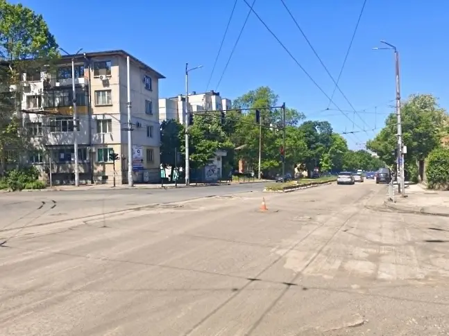 Ремонтират участък по бул. „Георги Кочев“, продължава работата и по кръстовището с бул. „Хр. Ботев“