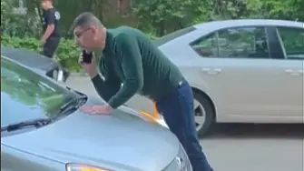 Мирчев пусна кадри от сблъсъка с водач заради неправилно паркиране (ВИДЕО)