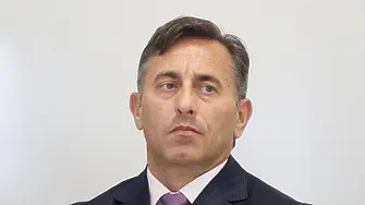 „Прогресивна България“ ограничава правомощията на управителя на „Лукойл“ 