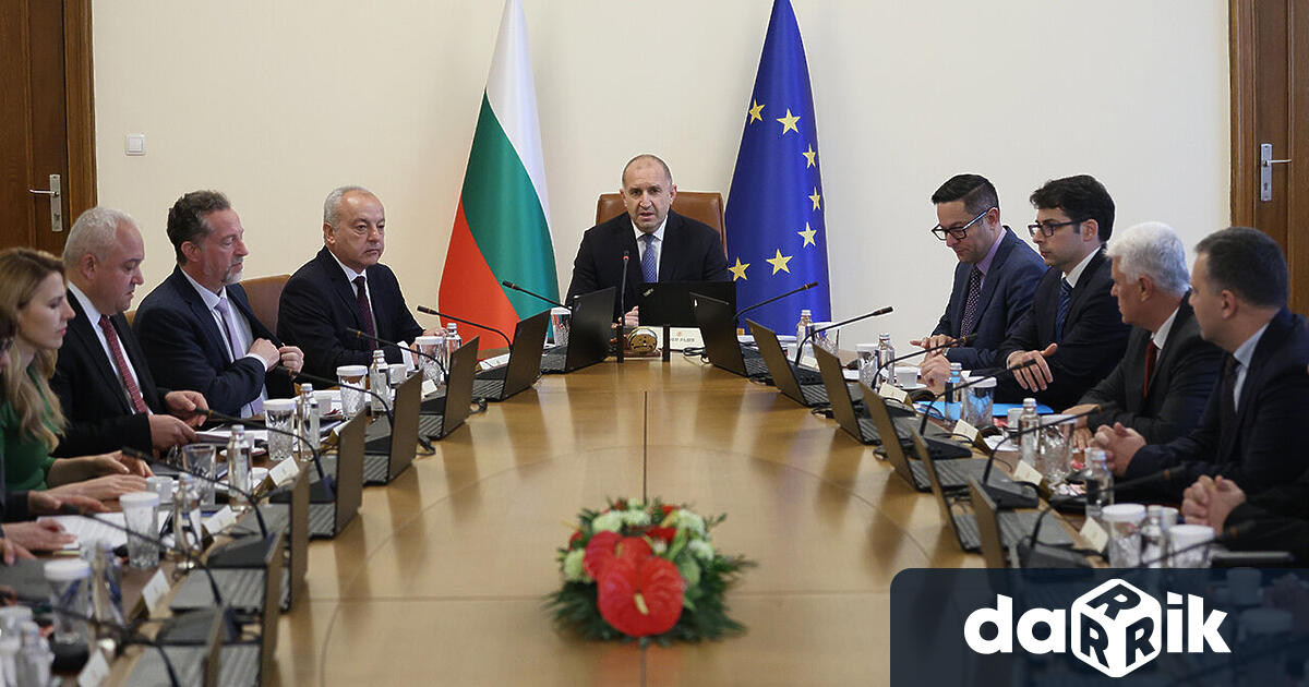 Законодателната и оперативната програмана Министерския съвет до края на месец