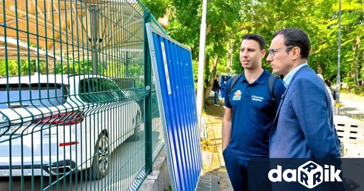 От днес Капитолия вече не е автокъща Това е първа