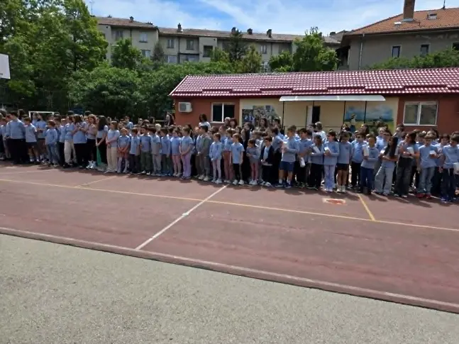 Ученици от НУ „ Христо Ботев “ – Плевен се трансфораха в „ спечелили “ в знанието 