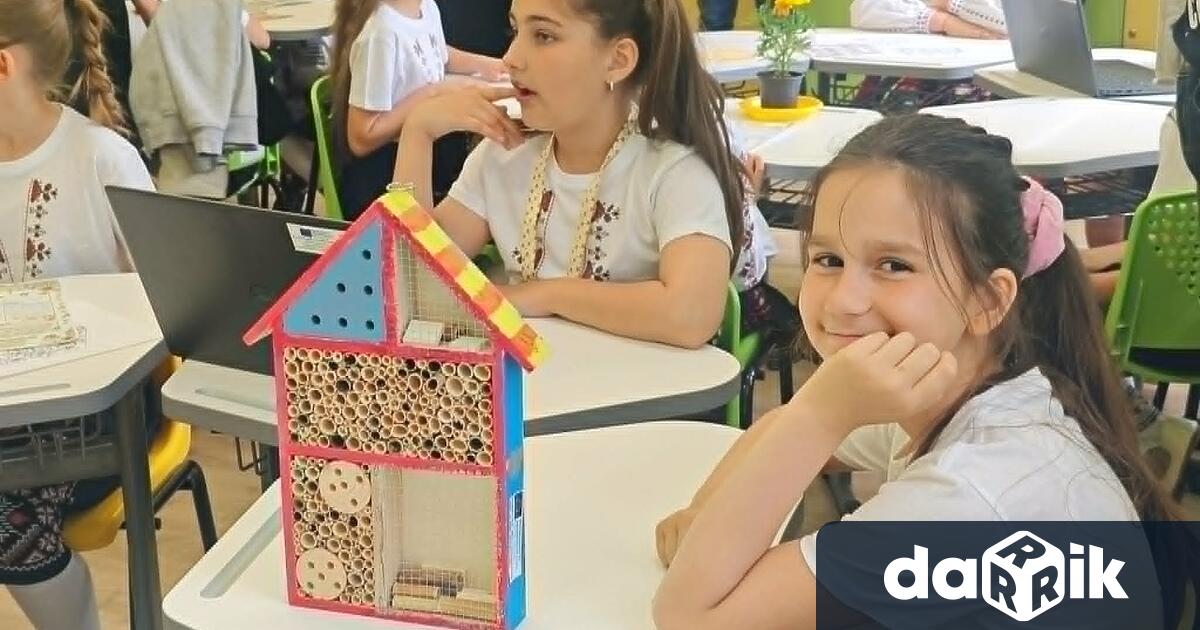 STEM център по природни науки и информационни технологии беше открит