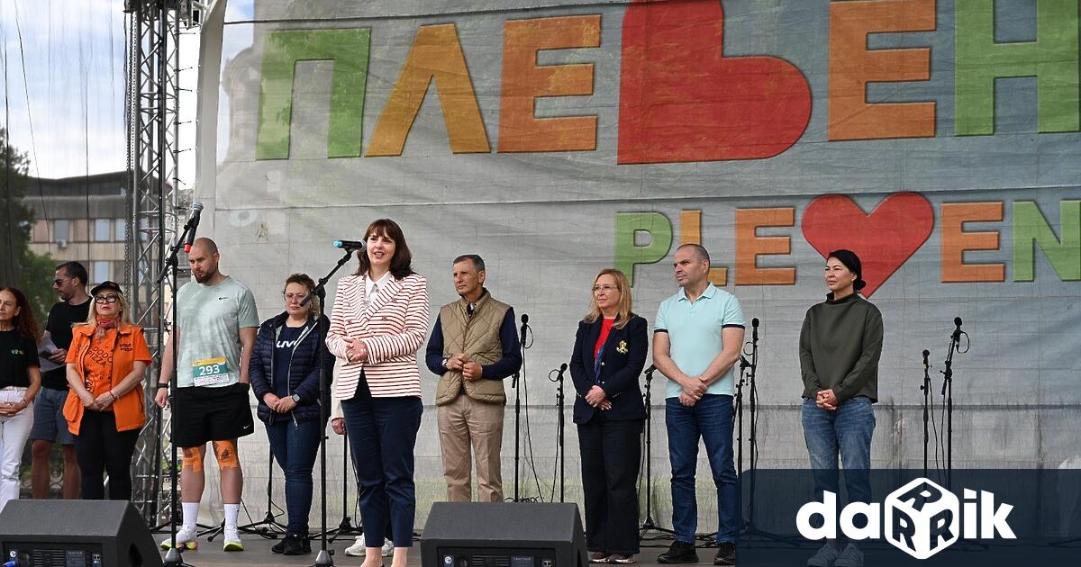 Министърът на труда и социалната политика Наталия Ефремова се включи