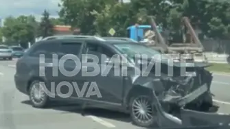 Верижна катастрофа с три автомобила на „Цариградско шосе”