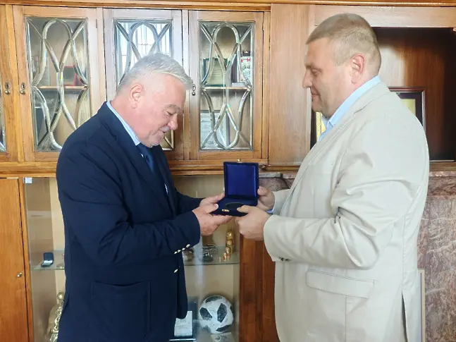 Кметът д-р Валентин Христов посрещна в Плевен консула на Румъния в България Николае-Дан Константин