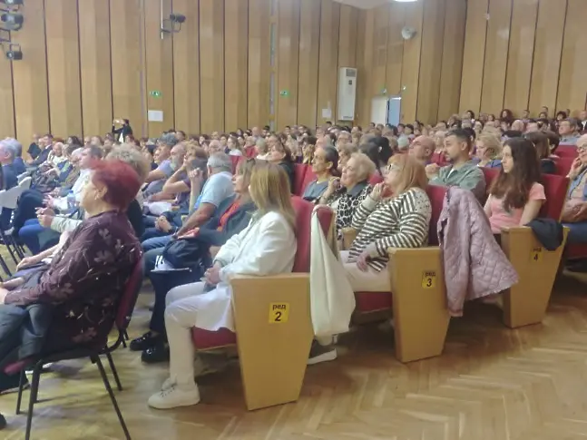  Проф. Атанас Семов и проф. Пламен Митев със среща-разговор в Плевен на тематика „ 150 години Априлско въстание в историческата ни памет “ 