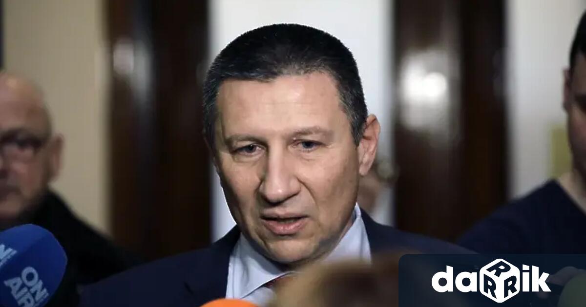 Министърът на правосъдието Николай Найденов призова Борислав Сарафов да подаде