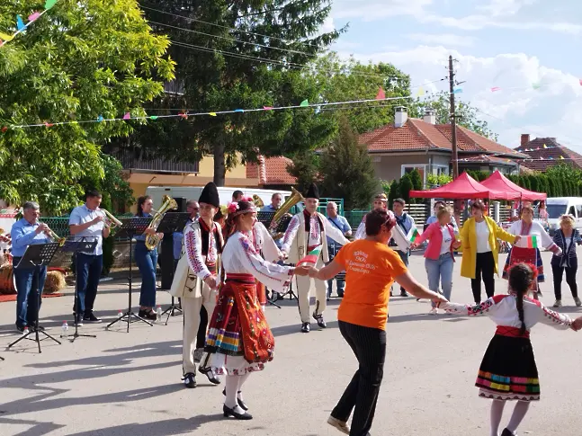Празник в Слана бара на Спасовден зарадва местните жители