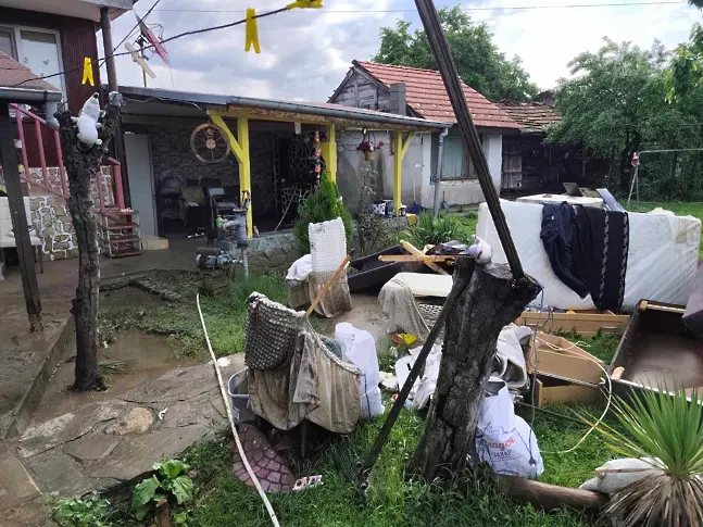 Наводнените населени места около Севлиево вече имат питейна вода