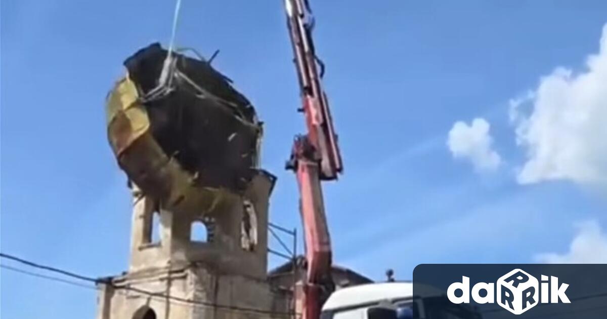 Инцидент е станал по време на ремонтни дейности на храма