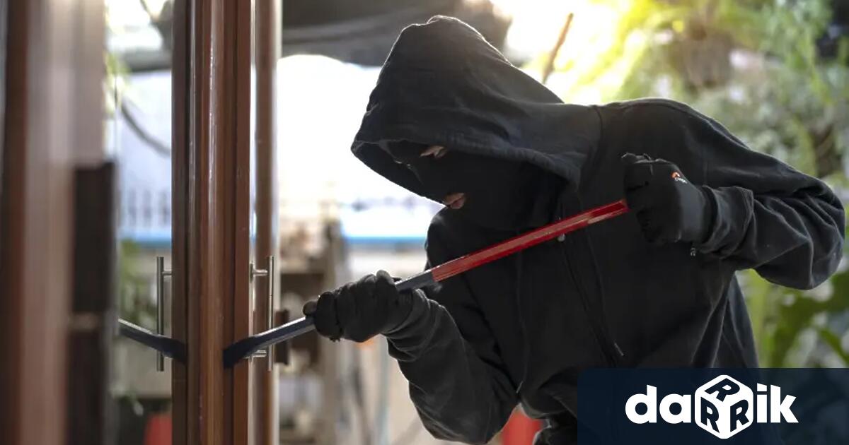 Около 300 евро на монети са били откраднати от касата