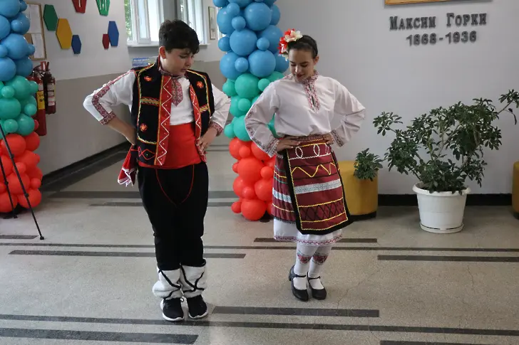 Модерен STEM център и нови спортни площадки ще вдъхновяват учениците на Основно училище “Максим Горки”, гр. Левски