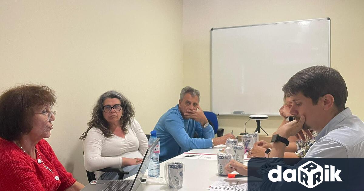 Професионалната ни гимназия продължава с активното си включване и участие