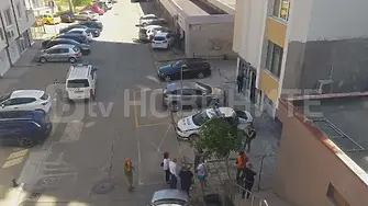 Работник падна от петия етаж на сграда в Сливен (СНИМКИ)
