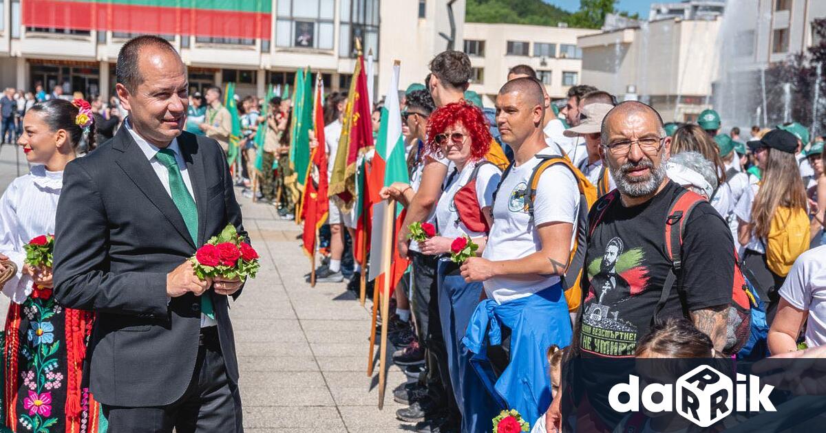 Днес от централния площад Христо Ботев във Враца тръгнаха участниците