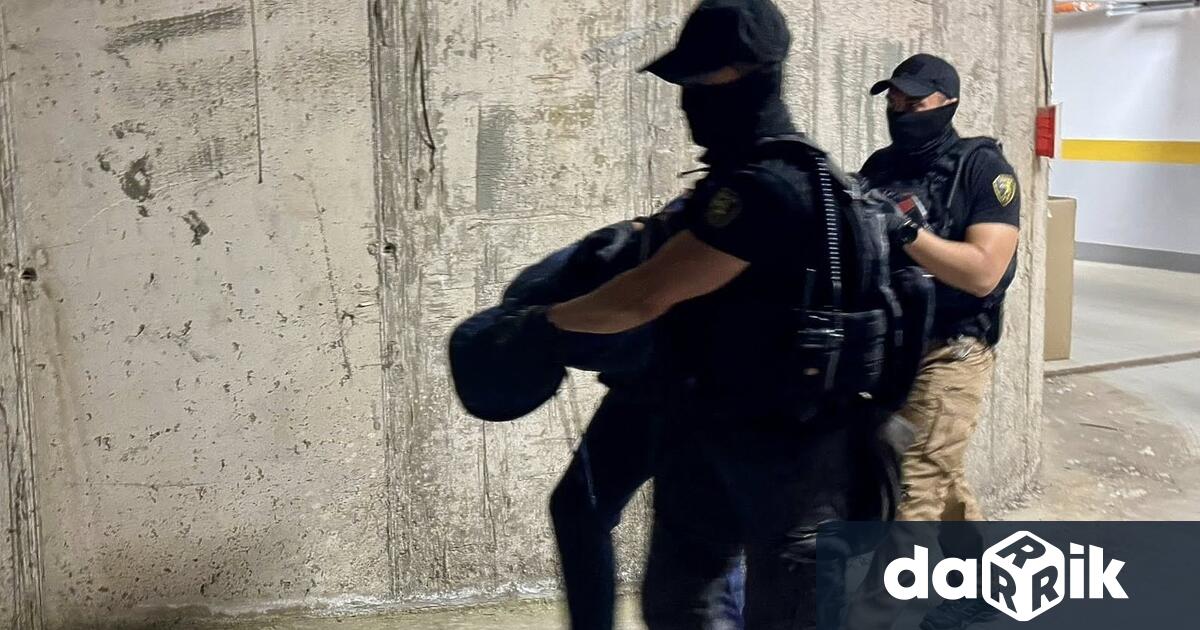 Седем души са задържани при специализирана полицейска операция срещу наркоразпространението