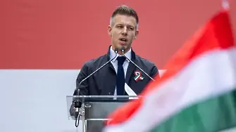 Мадяр намали заплатата си наполовина