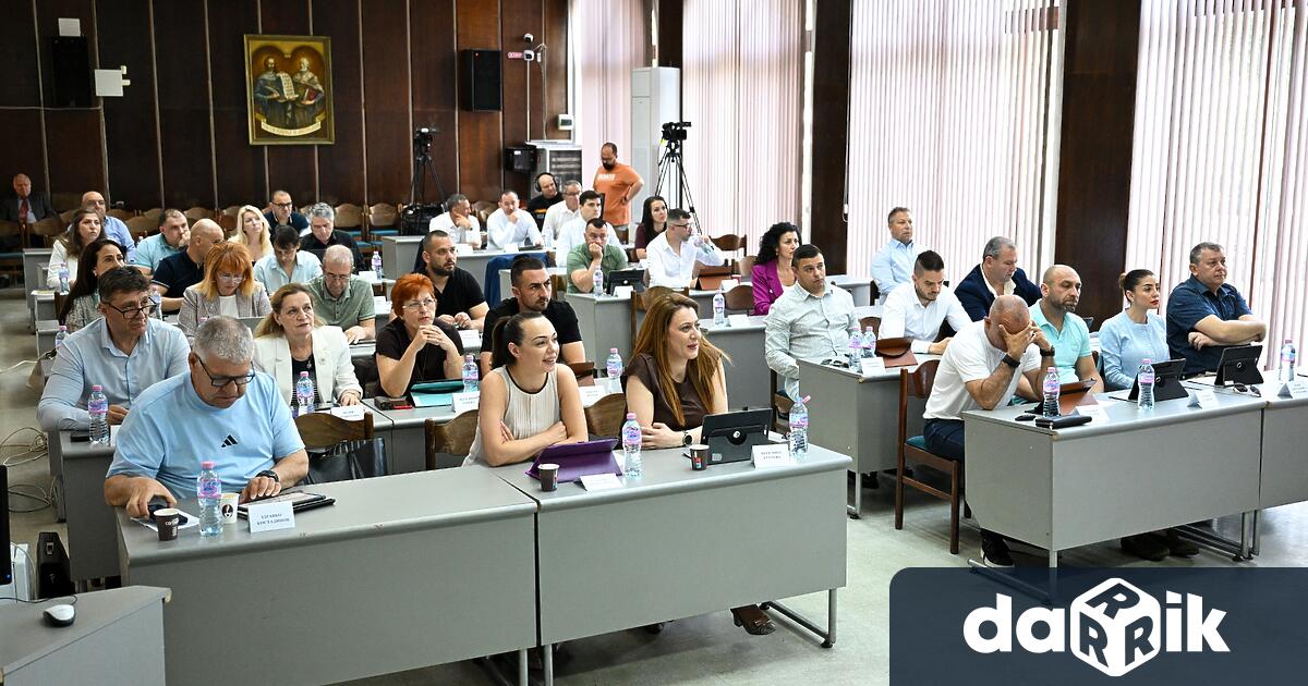 С 34 гласа за местният парламент в Сливен одобри Общината