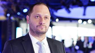 Петър Витанов: Ще замразим възнагражденията на депутатите 