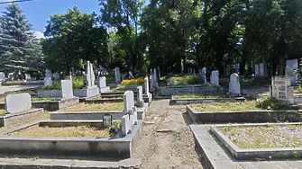 Община Плевен осигурява допълнителен транспорт за Черешова задушница 
