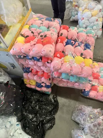 Иззеха над 3300 контрабандни детски играчки в Бургас