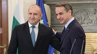 Радев и гръцкият премиер Мицотакис проведоха среща