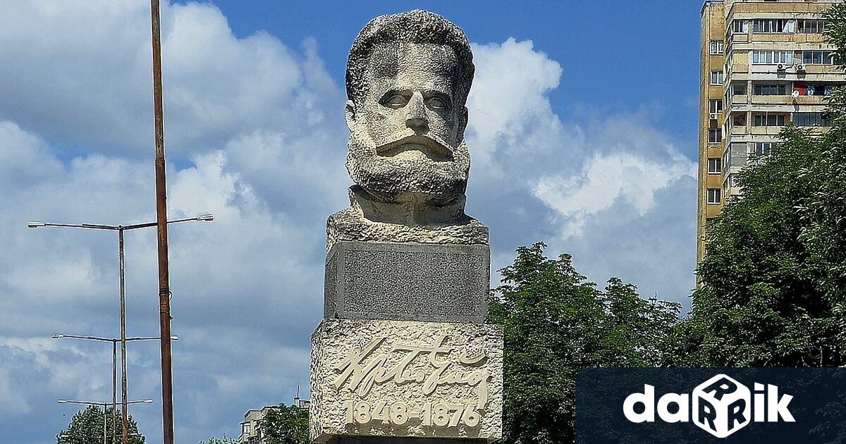 С вой на сирени в цялата страна България отдаде почит
