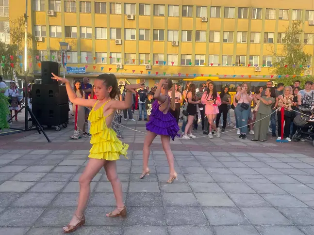  Гулянци чества с обичаи, музика, спорт и детски усмивки по време на Панаирни дни – Гулянци 2026 