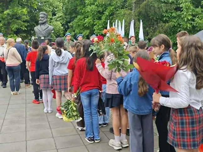 Плевен отбеляза 150 години от подвига на Ботев и загиналите за свободата на Отечеството