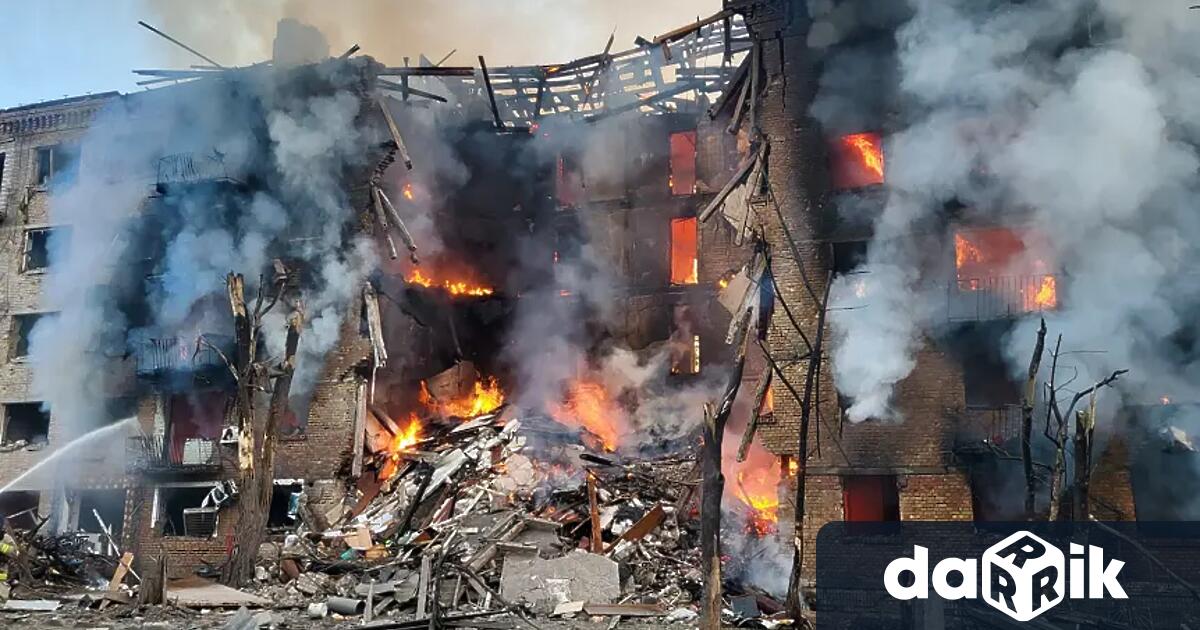 Русия нанесе масирани удари с ракети и дронове по украински
