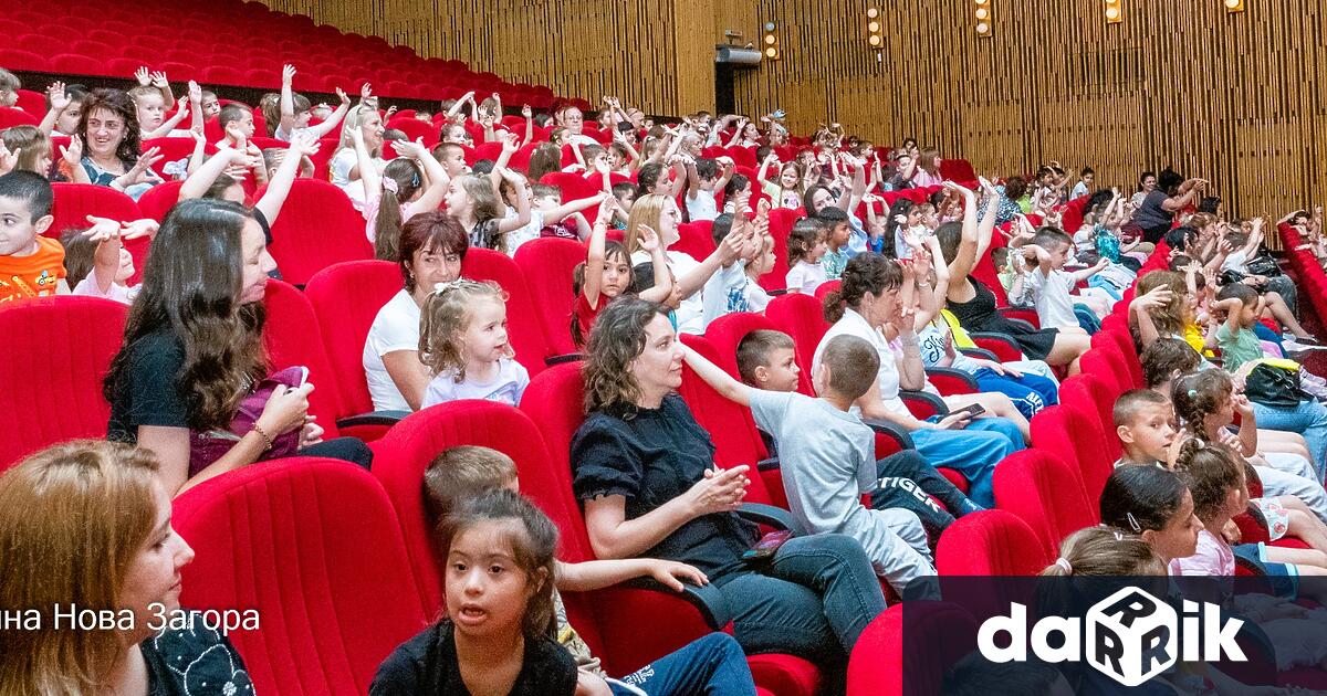С поредица от вдъхновяващи културни събития посветени на Международния ден