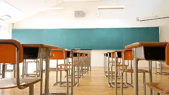 Пет са пловдивските училища получили сигнали за бомби