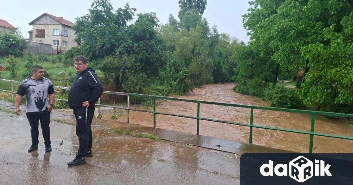 Критична е ситуацията във врачаското с Лиляче след обилния дъжд