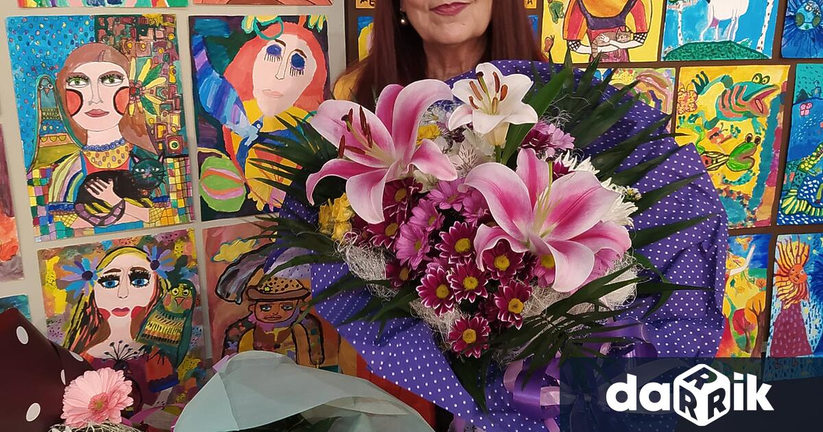 Художничката Майя Ананиеваполучи престижната награда Международен най добър арт учител