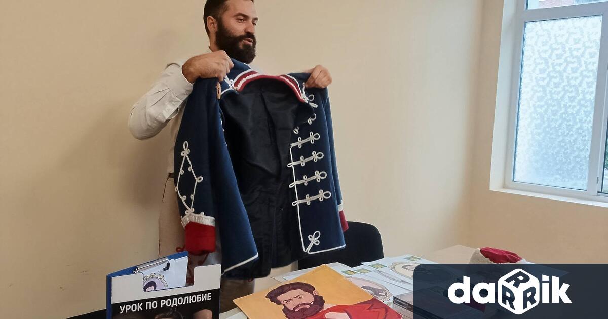 Роденият в Мездра историк писател режисьор оператор и актьор Искрен