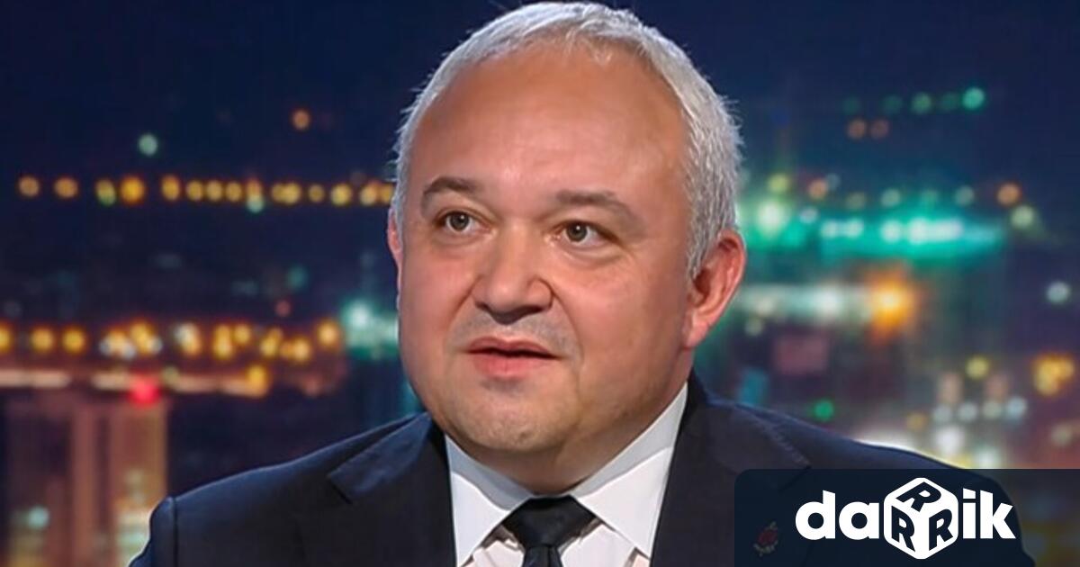 Очевидно има подготвен от по напред политически ход който в